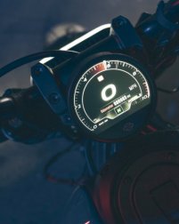 Sportster S / Thin-Film Transistor-Display