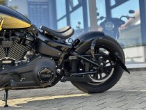 Neumaschine (Custom-Umbau) Softail Street Bob "Bumblebee"